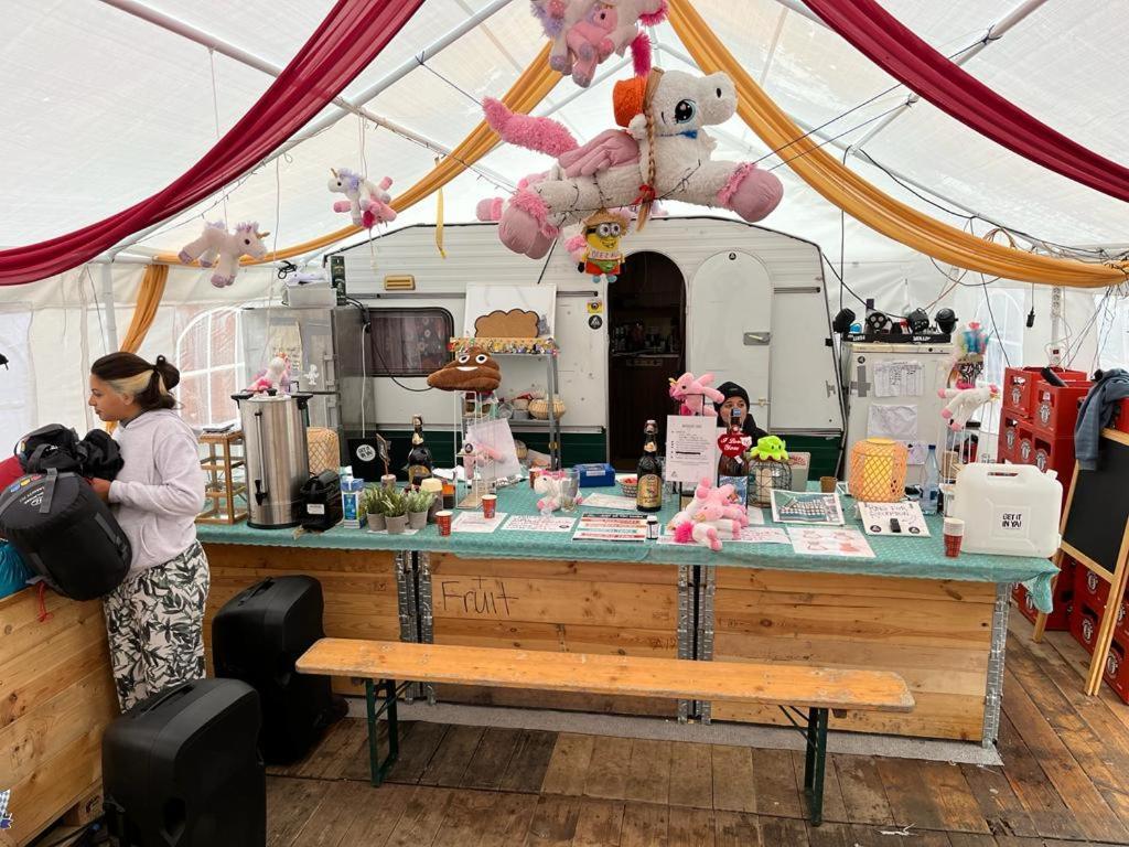 מלון מינכן Festanation Oktoberfest Camp #2 מראה חיצוני תמונה